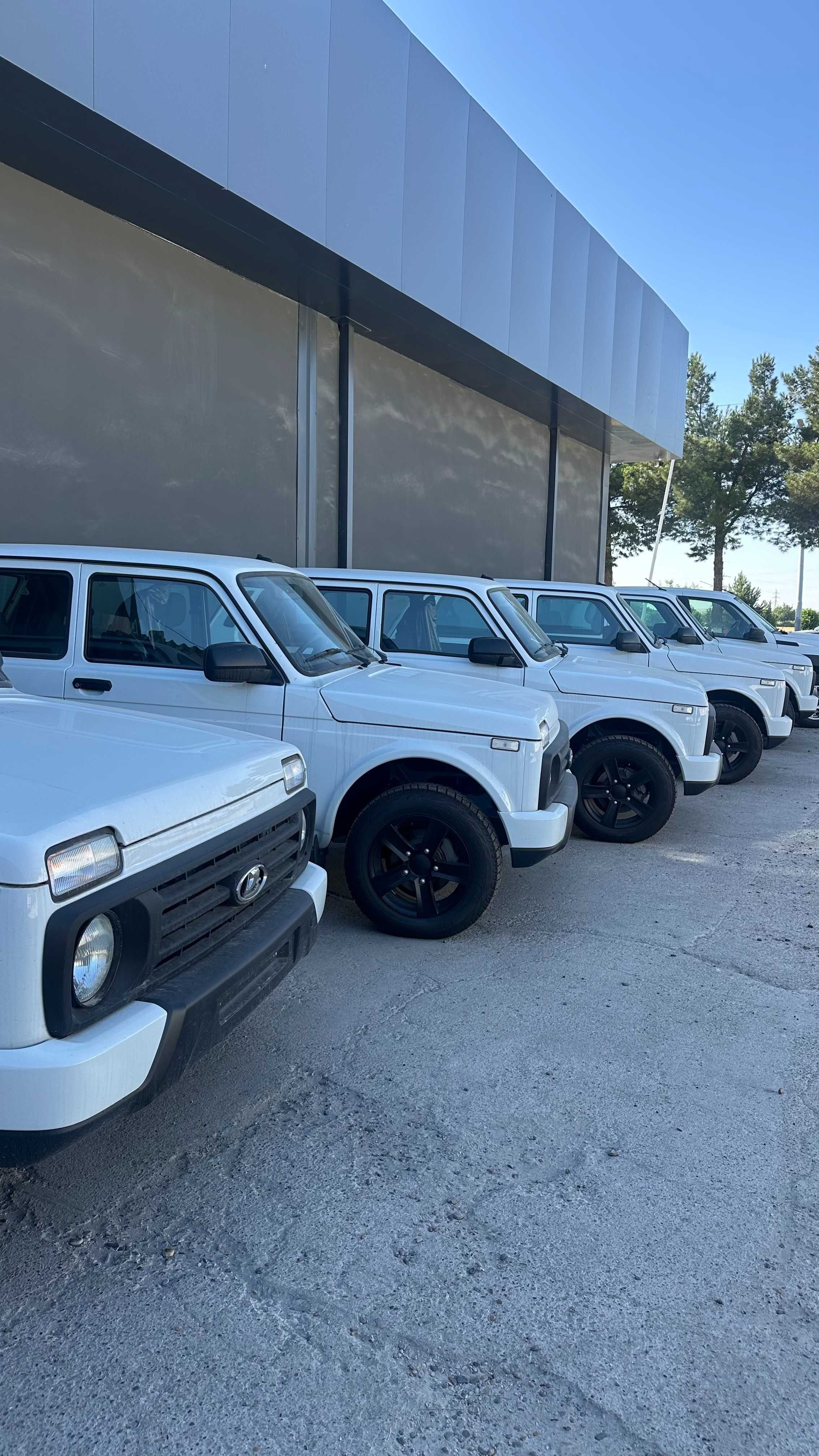 LADA Niva Legend