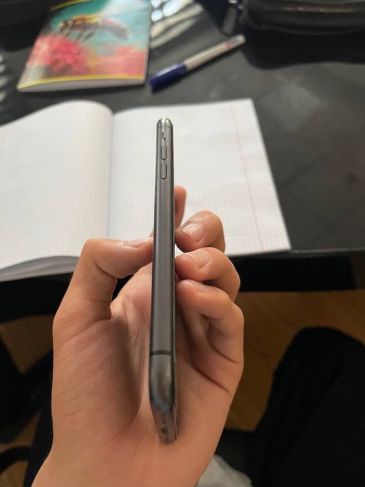 Iphone 11 black