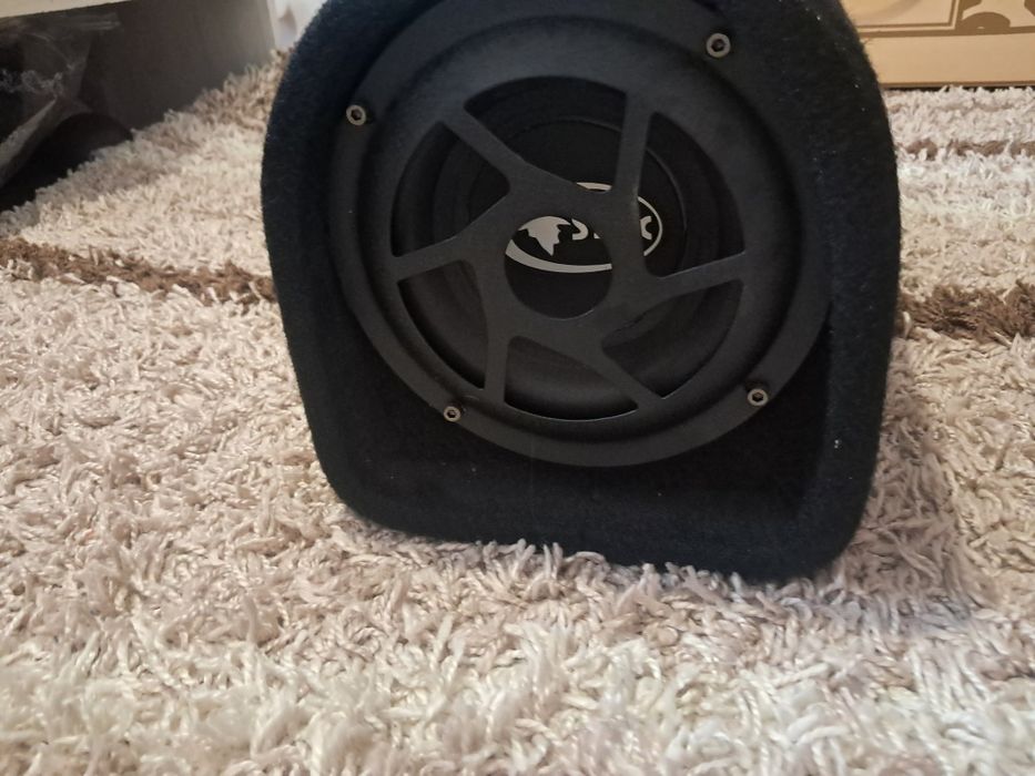 Продам саббуфер в отличном состоянии