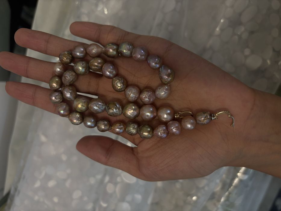 Перлена огърлица с барокови перли