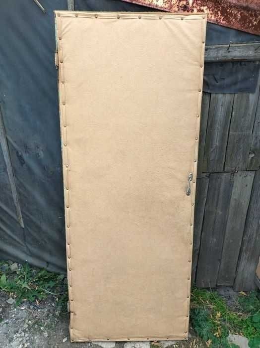 Продам дверь деревянный 200/80