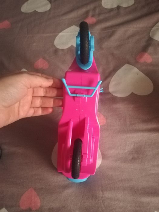 Masinuta papusi, scuter, chiuveta si wc de păpuși