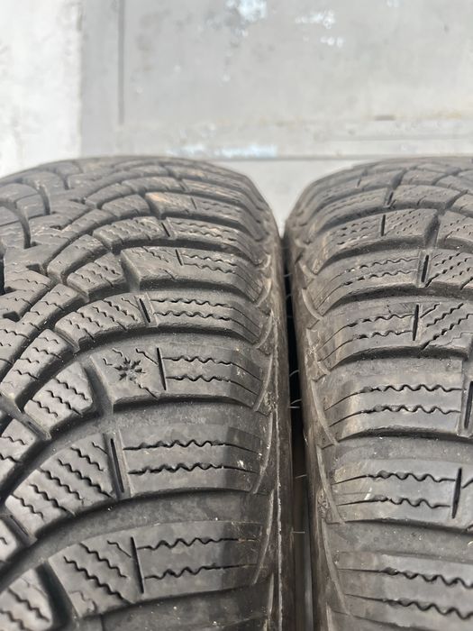 4 бр. зимни гуми 195/65/15 GoodYear 7 mm DOT 2318