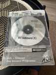 CD nou cu windows 98 sigilat