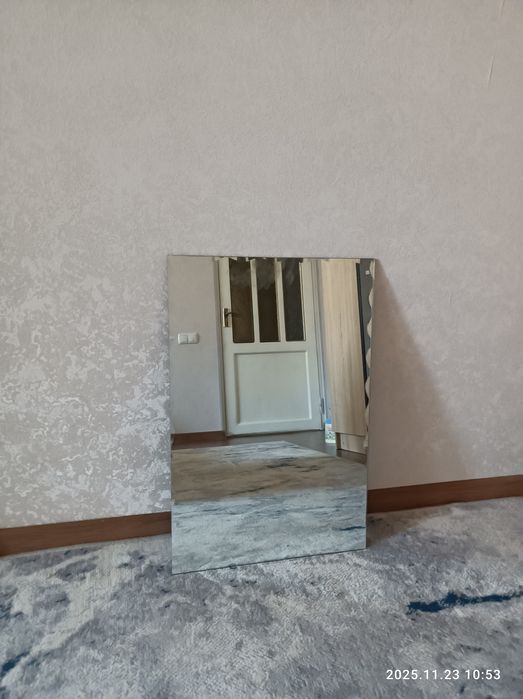 Срочно продаётся зеркало новое в отличном состоянии