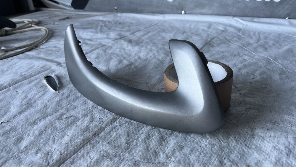 Лайстна предна лява врата Dacia Sandero