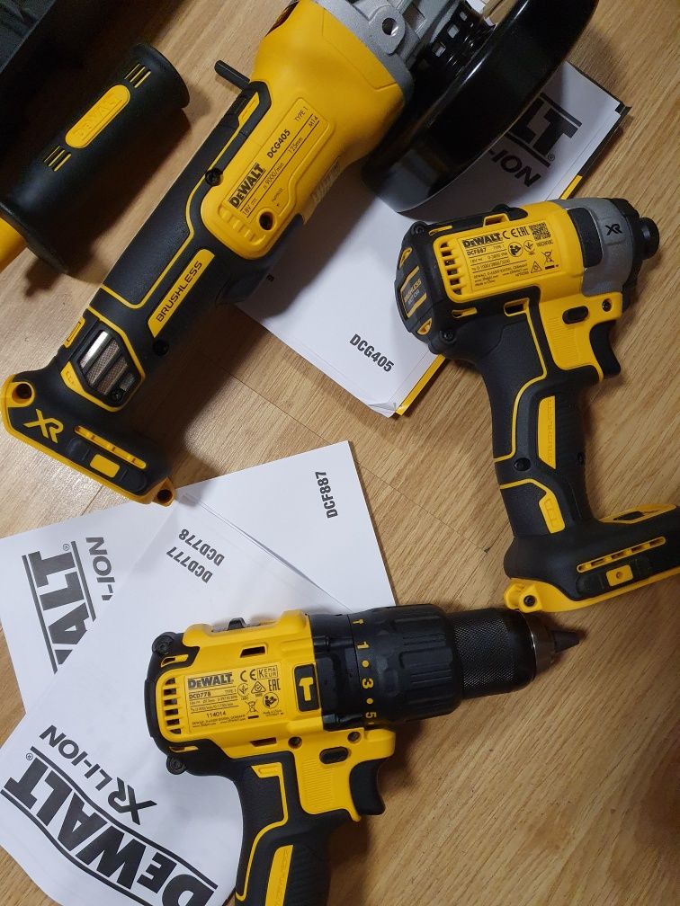 OFERTA Set DeWalt 18V Flex Impact Percutie 2AH 4AH Incarcator Accesori