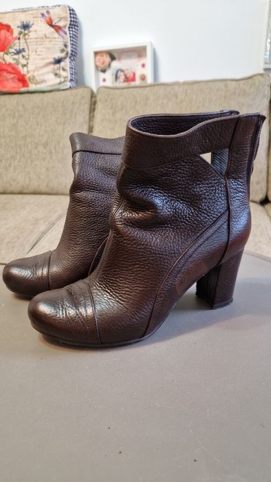 Ghete cu toc, mas. 39, piele, confecționate la atelier