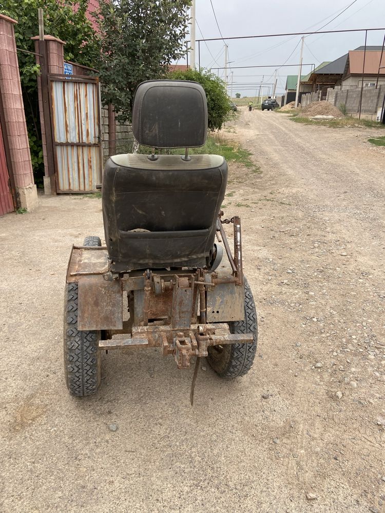 Трактор мини в хорошом состояние