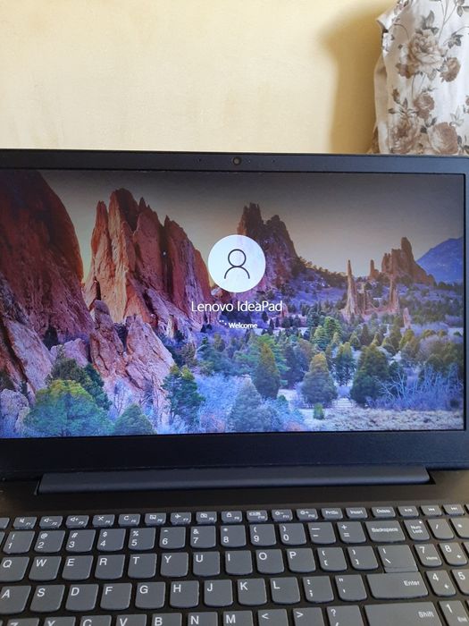 Vand sau Schimb HP Elitebook si Lenovo Ideapad