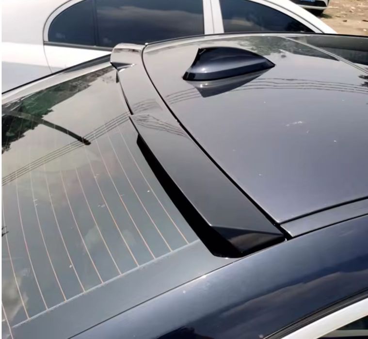 Eleron luneta M4 Style BMW Seria 3 E90 sedan(2005-2011) negru lucios