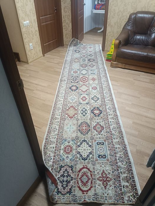 Продам ковры б/у