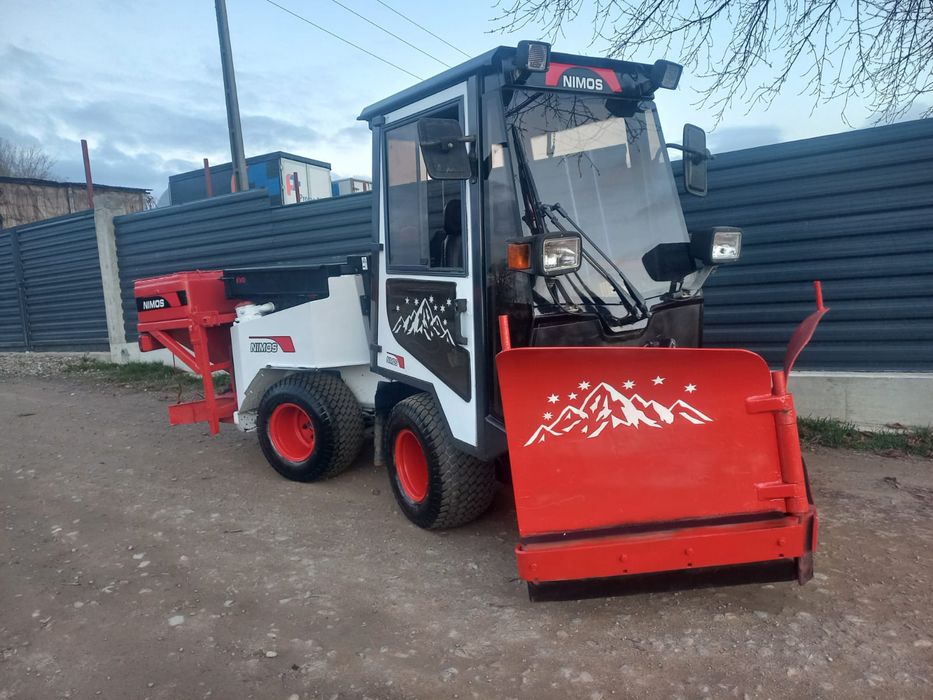 Mașina zapada cu lama zăpadă și sararita Nimos 4x4 unimog