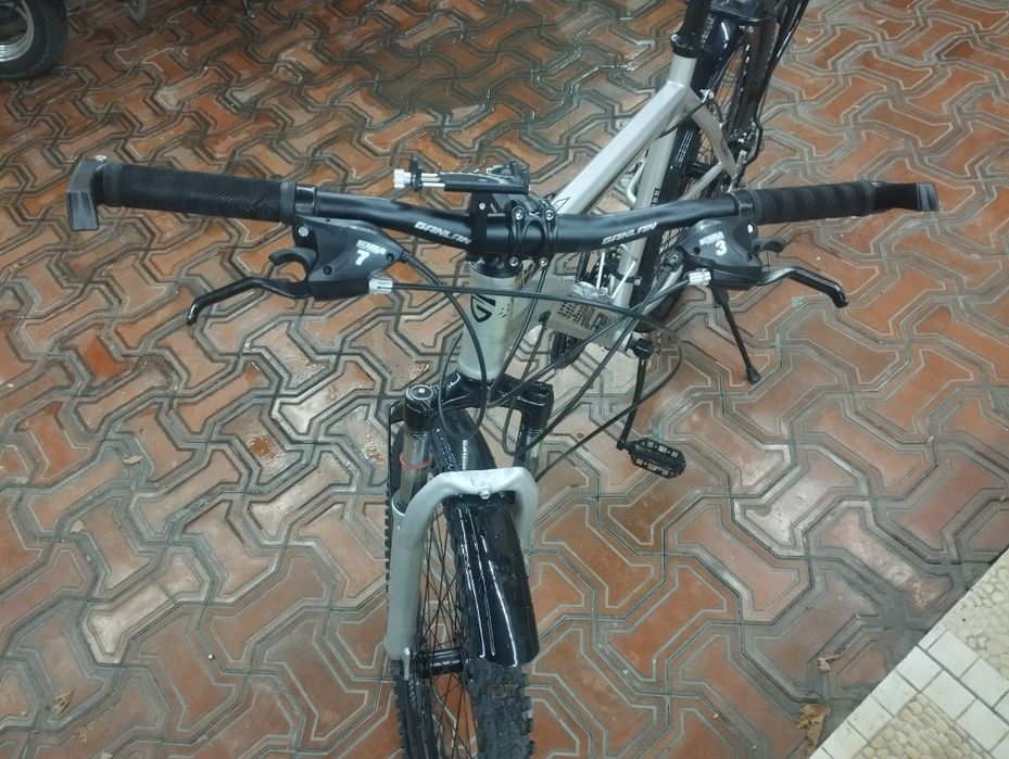 Velosiped sotiladi