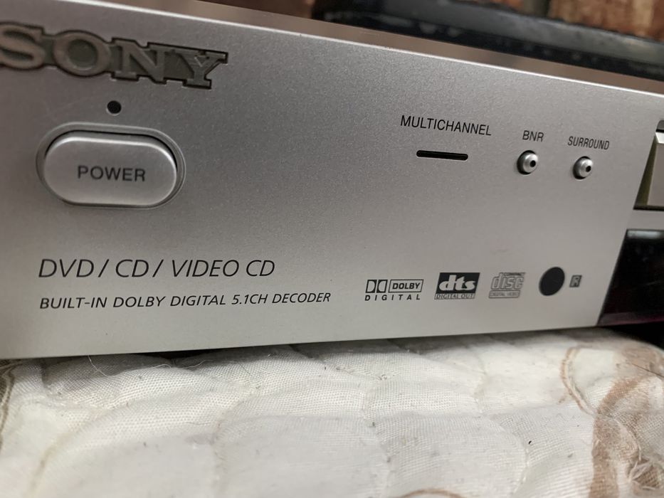 Продам cd проигрователь sony original в отличном состоянии