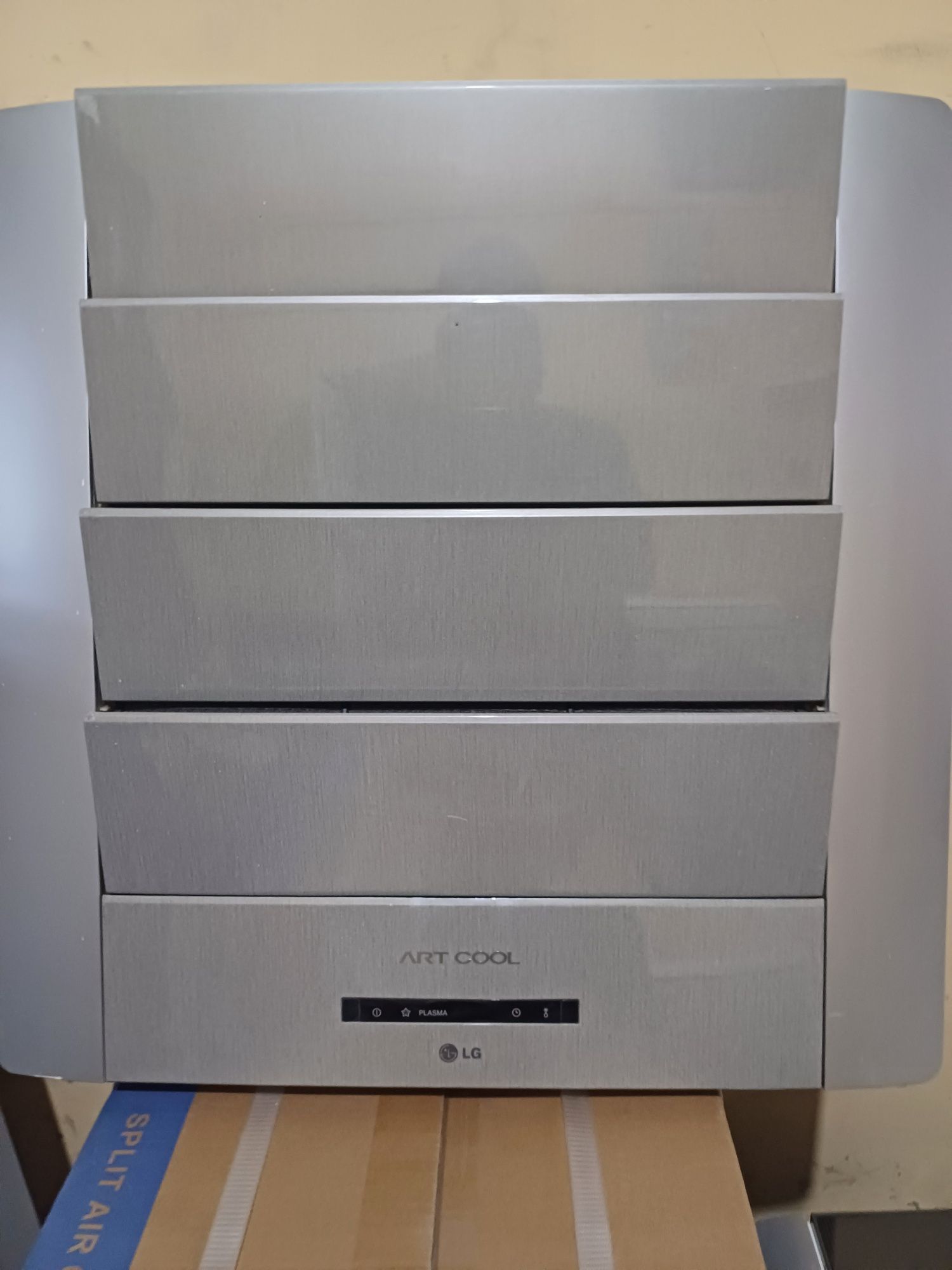 Срочно продаётся кондиционер LG 9 Арт Cool