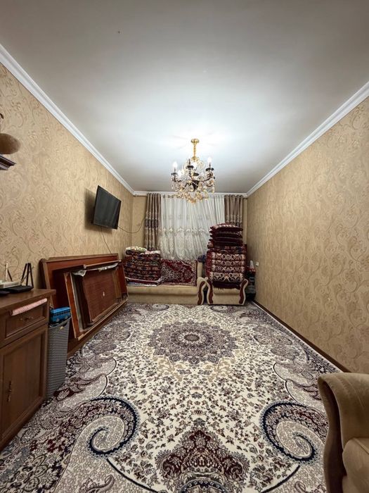 СРОЧНО Юнусабод 19.кв 3/3/5 квартира сотилади 78.кв