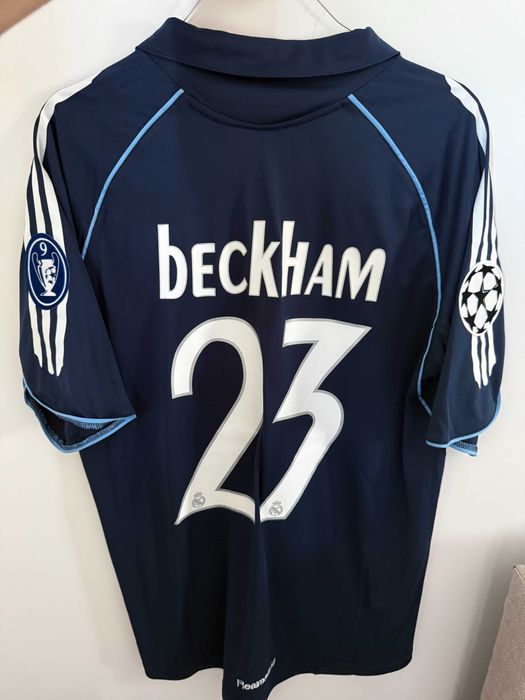 Tricou Beckham Real Madrid retro fotbal cu badge uri
