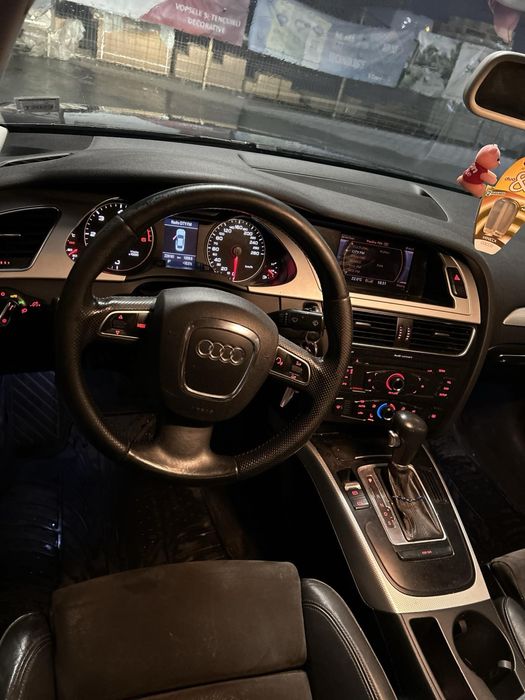 Audi A4 b8 Sedan