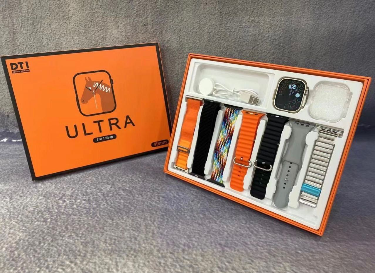 Smart Watch 8 ultra в комлекте 7 ремешка и чехол