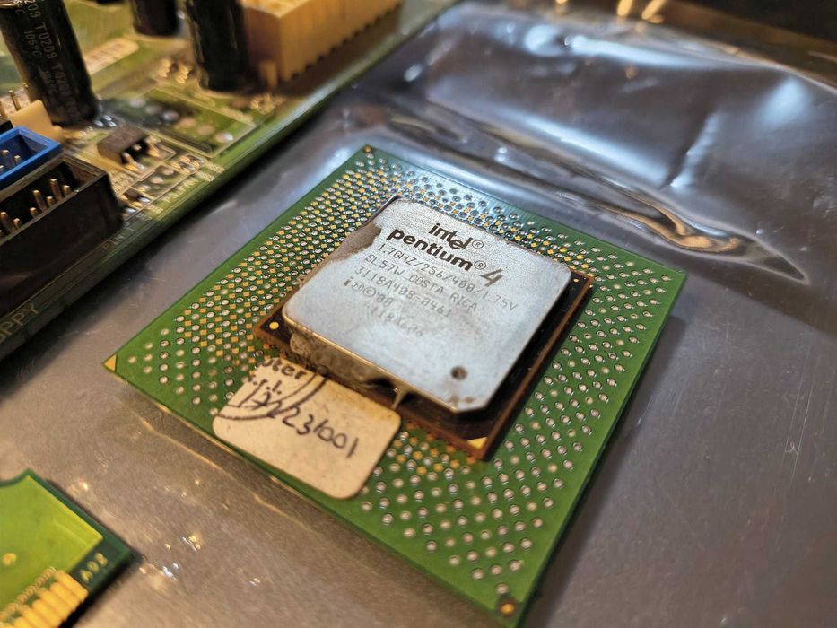 Kit socket 423 Asus WMTA (P4T) + Pentium 4 1.7 + 256MB RDRAM