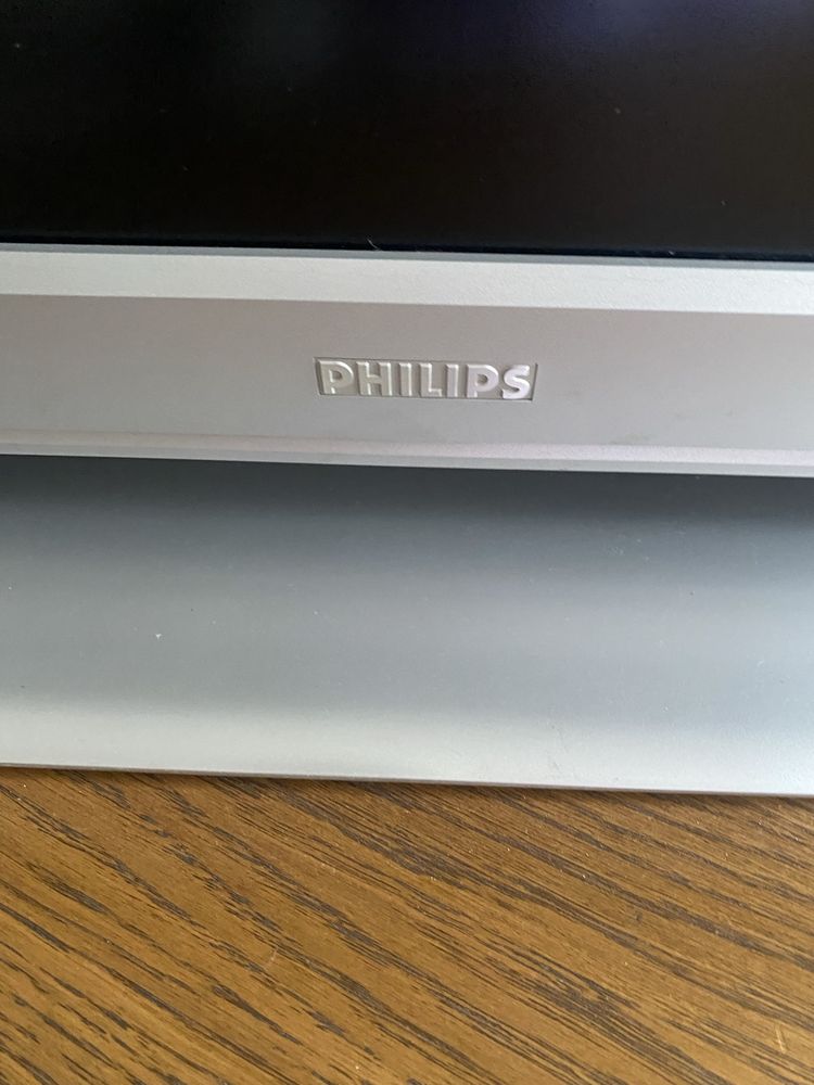 Телевизор ЖК  не смарт фирма PHILIPS