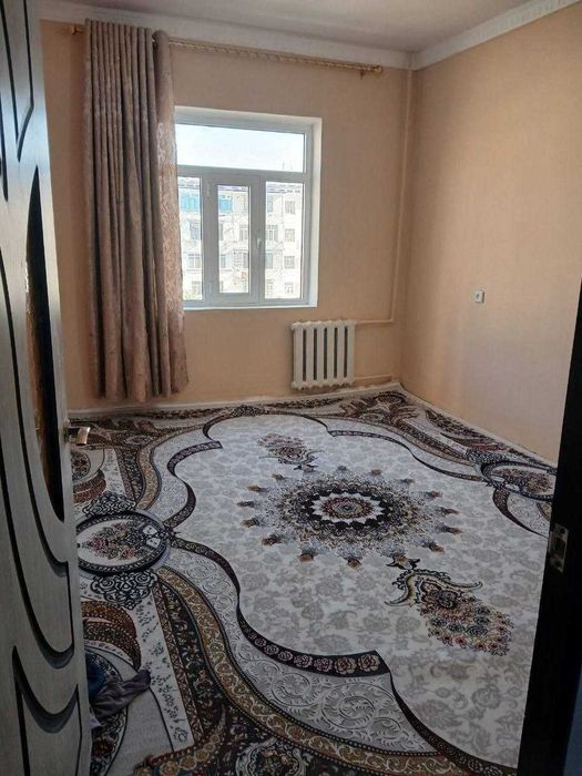 Buxoroda kvartira uy xonadon sotiladi 2 xonali 64m² 4-qavat.