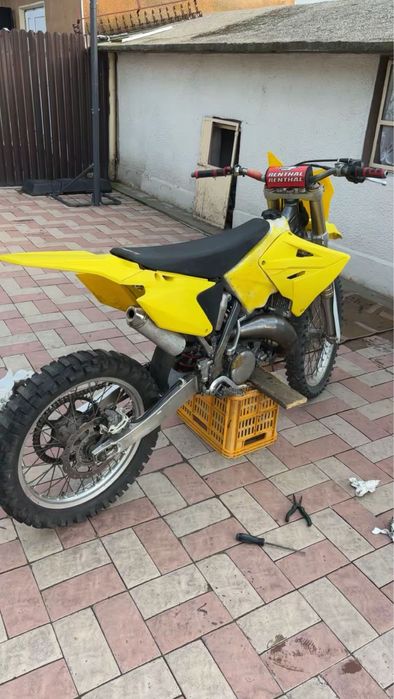 Suzuki Rm 125 (Ktm Husqvarna Yamaha Kawasaki)