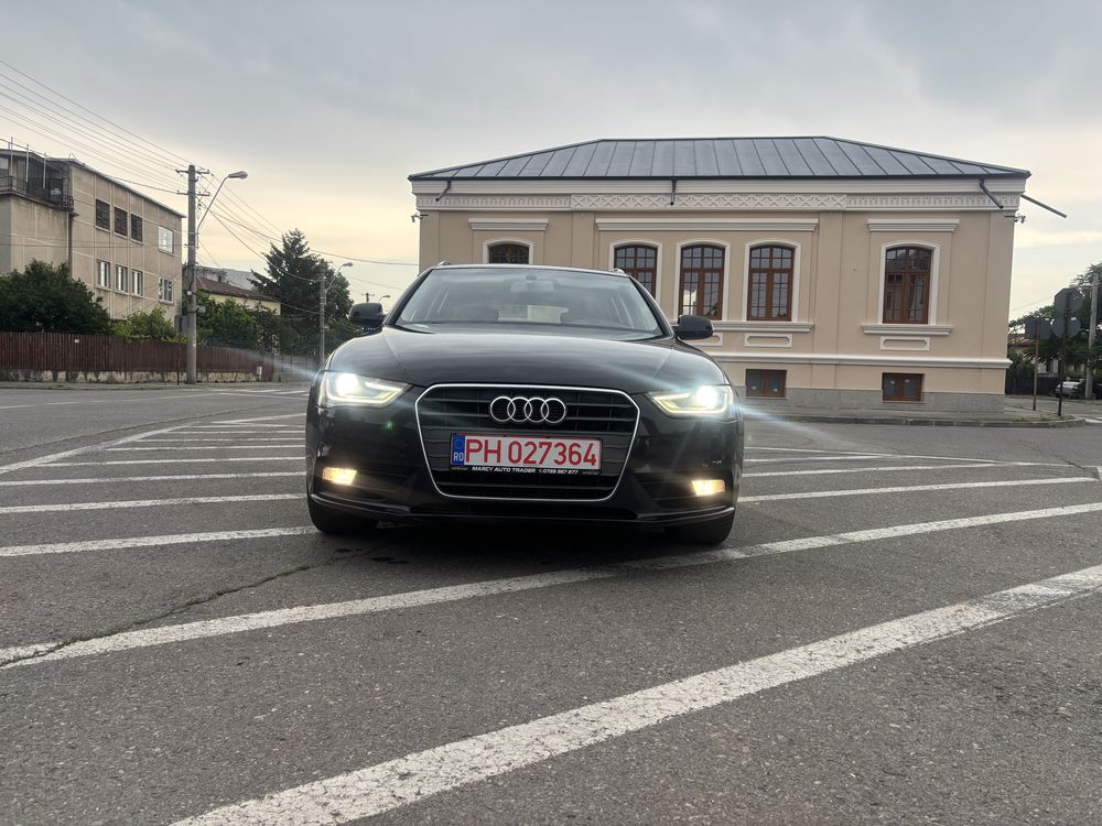 Audi A4  Facelift. B 8,5  automat  Led/carte service  Bi-xenon/ Navi