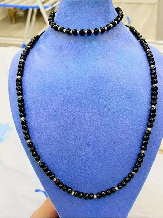 Коледните промоции със златни топчета