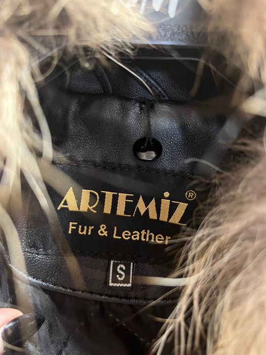 Дамско яке естествена кожа с богат косъм на яката