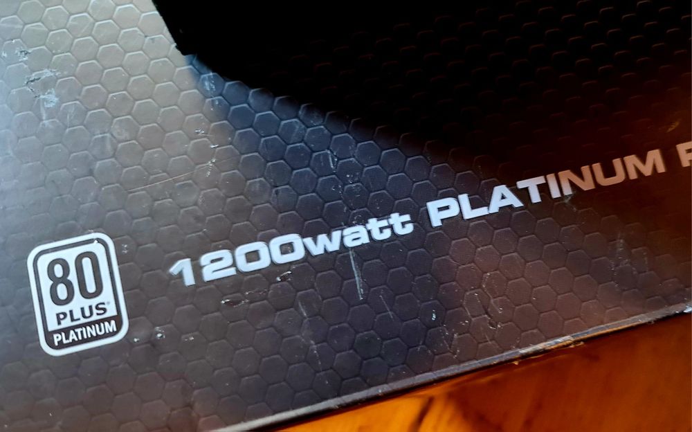 Sursa EVGA SuperNOVA 1200 P2 80+ PLATINUM 1200W full box
