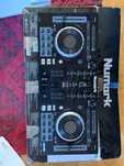 Продавам DJ контролер Numark DJ Mixtrack Platinum купуван от Германия