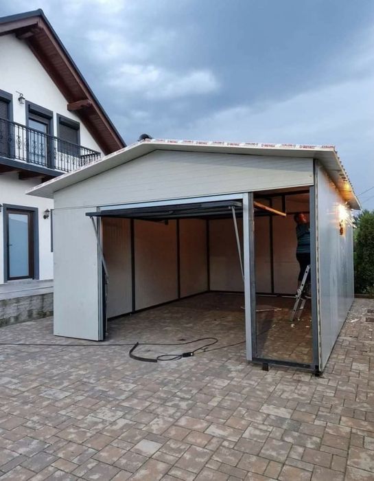 Garaje din panouri Sandwich