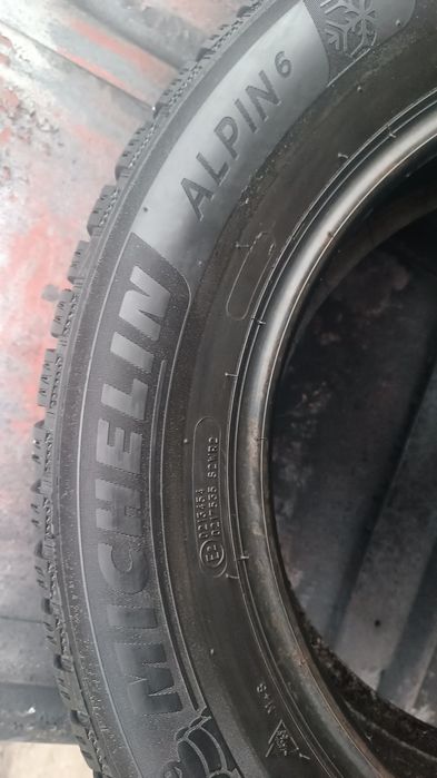 215/60/16 Michelin