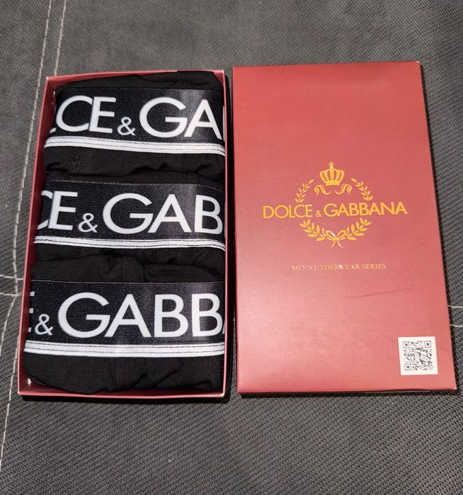 Мъжки чорапи и гащи- Dolce & Gabbana, Boss, Armani, The North Face