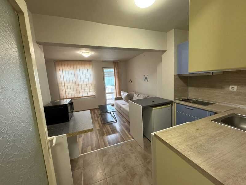 Дава се под наем Двустаен апартамент в Бургас, Възраждане - 50 кв.м за 280.5 € - Снимка #2