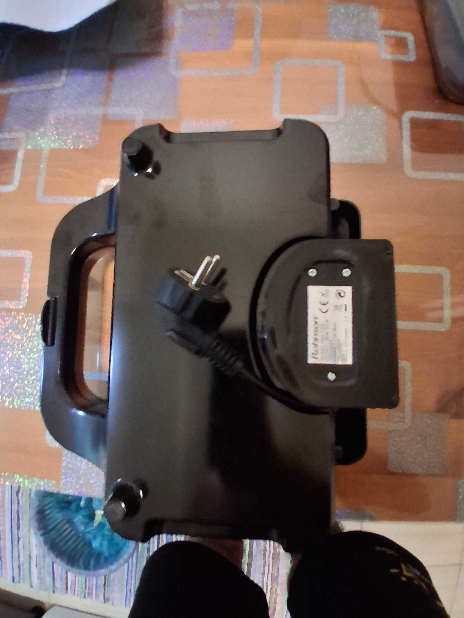 Sandwich maker Rohnson folosit