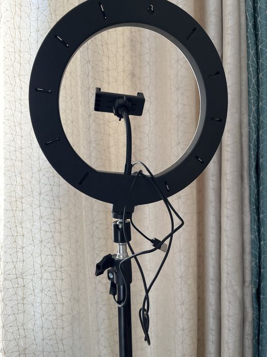 Штатив жарығымен.Аз қолданылған