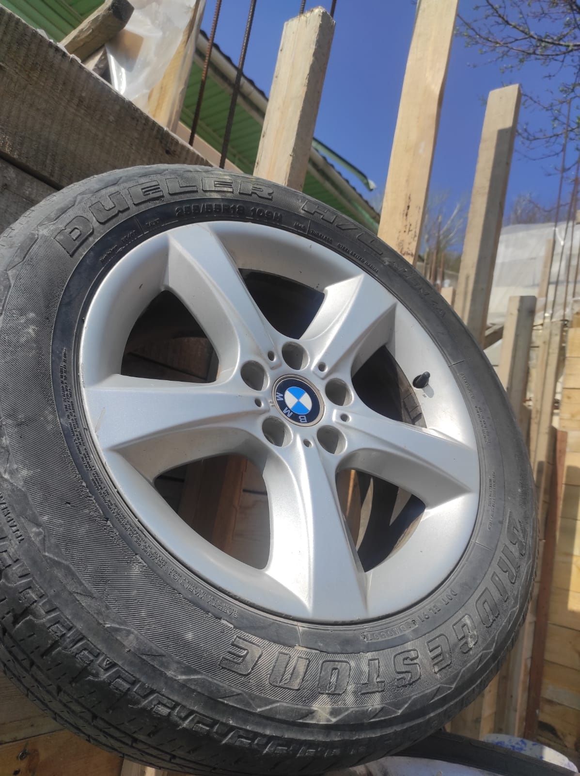 Диски с резиной на bmv x бмв икс Bridgestone шины