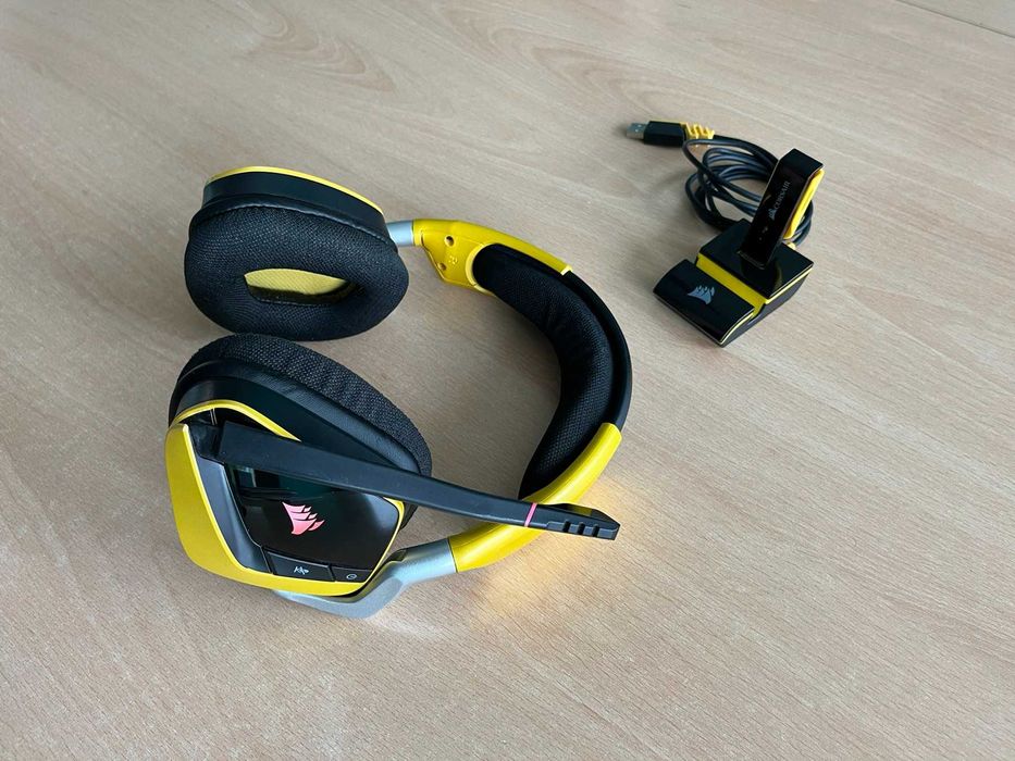 Геймърски слушалки - Corsair VOID RGB ELITE Wireless Gaming Headset