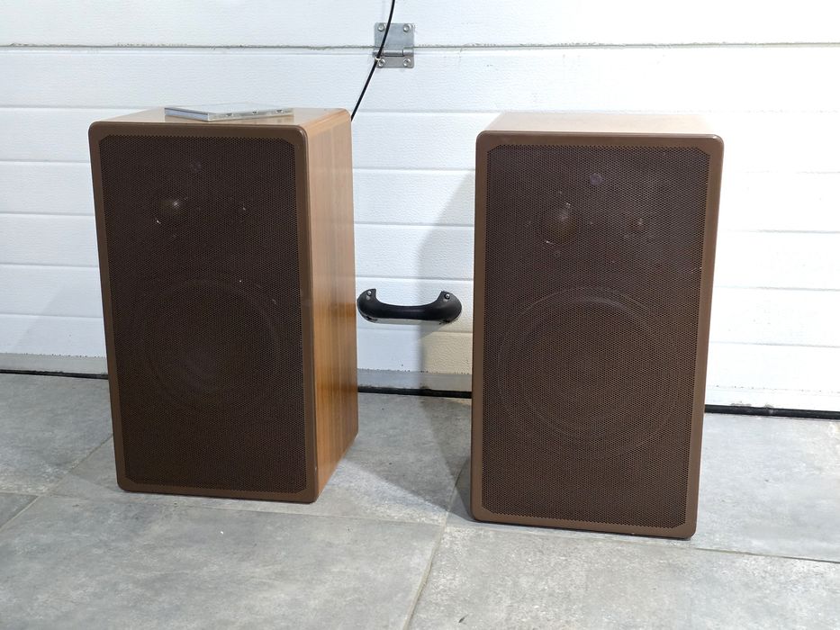 Boxe hifi BRAUN L-830, vintage , 3 cai, compresie, 4 ohm, 70-140w