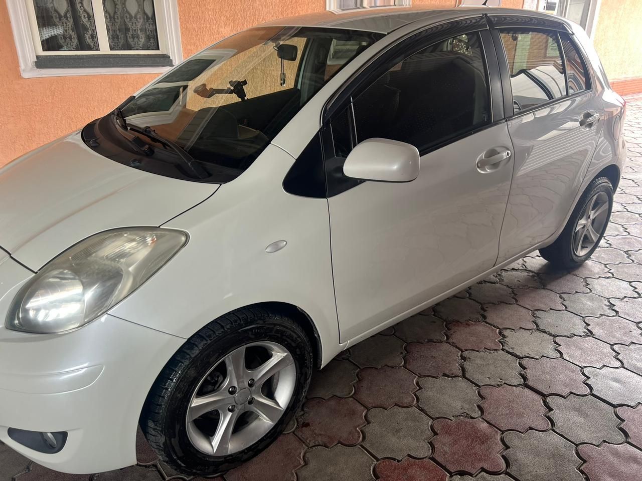 Продам Toyota Yaris