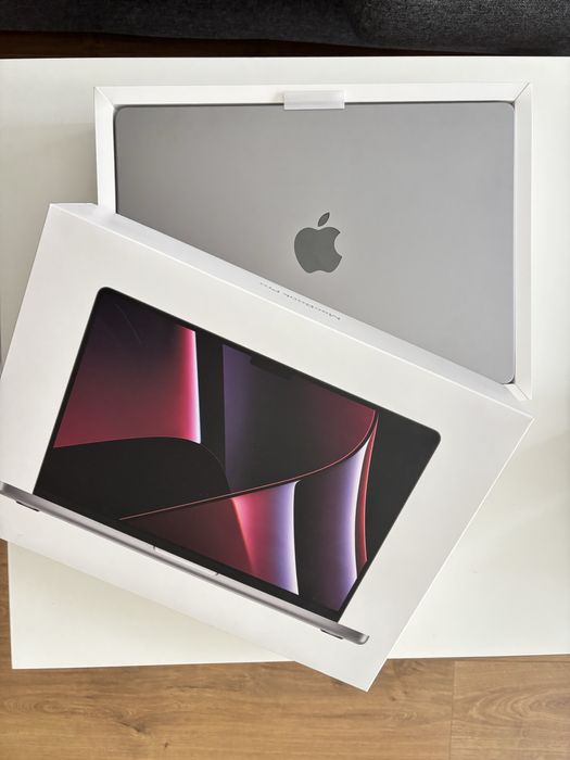 14-inch MacBook Pro with Apple M2 Pro chip