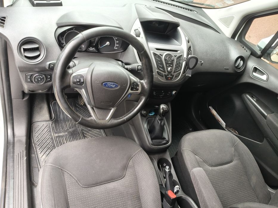 Ford Transit Courier