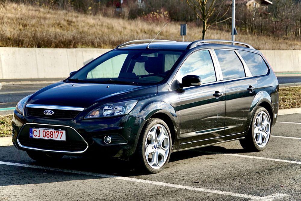 Vand Ford Focus 148.000 km, recent adus in tara, roti vara + iarna