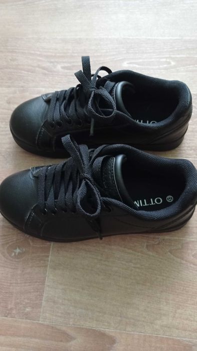 Черни, кожени, за момче 33 номер