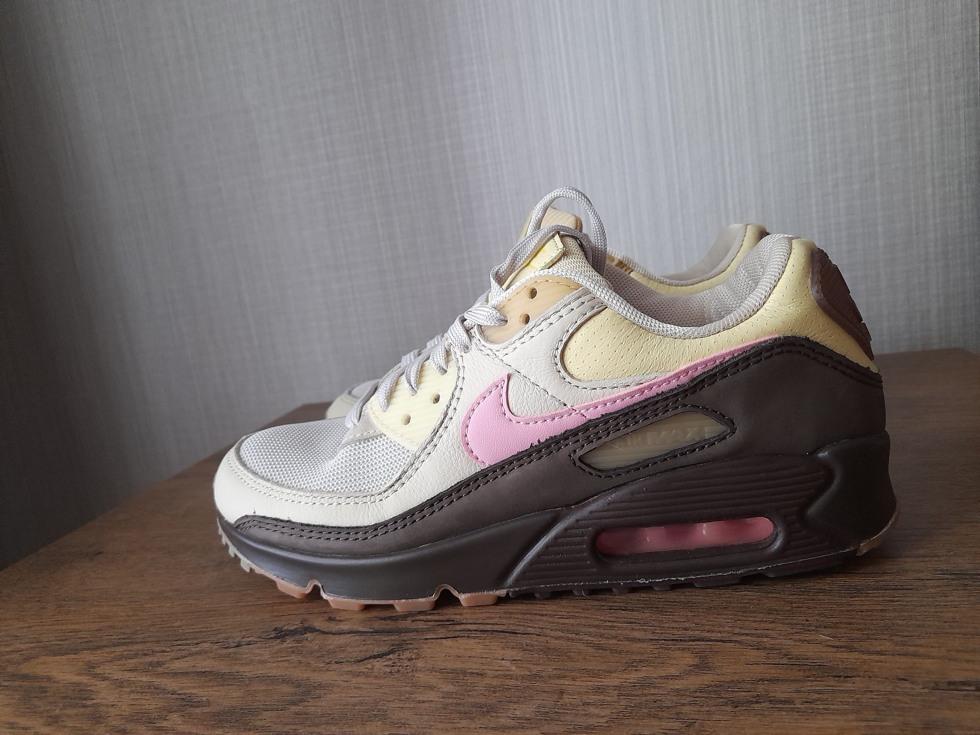 Nike Air max 90 маратонки 38 номер.