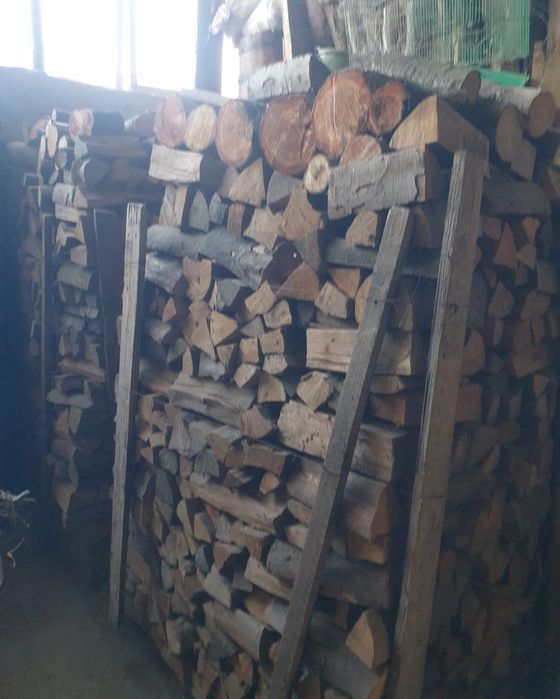 Lemne de foc de vanzare
