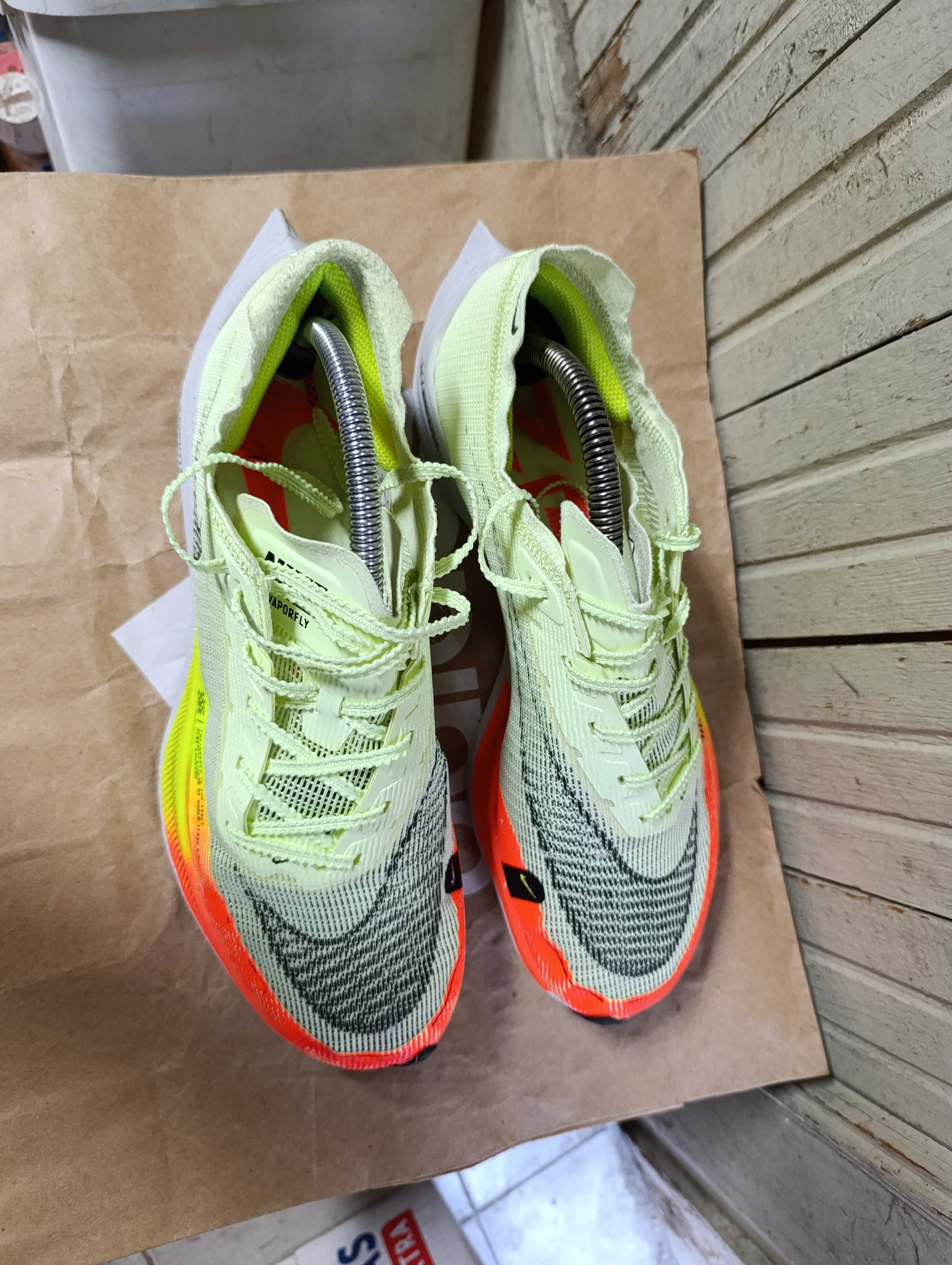 Nike ZoomX Vaporfly Next% 2''оригинални маратонки 44 номер